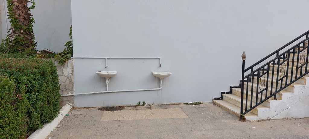 This image has an empty alt attribute; its file name is %D9%85%D9%8A%D8%A7%D9%87-%D9%86%D8%B8%D9%8A%D9%81%D8%A9-1024x462.jpg